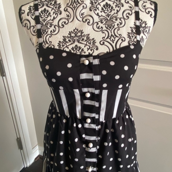 Solid & Striped Tiered Polka Dot and Striped Midi dress ASO Pippa Middleton - Picture 3 of 5